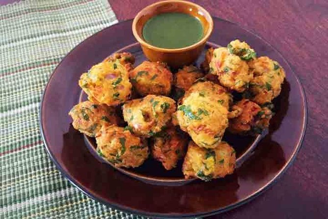 Jaipur Evening Food & market Tour: Savor the Test of the Jaipur - Guides and drivers: the part that makes or breaks it