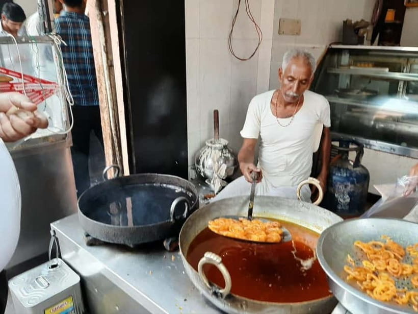 Jaipur Food Walk l Eat Just Like Locals - Who should book this Jaipur food walk?
