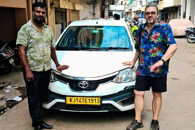 Jaipur Full-Day Heritage Tour with Guide - Drivers, Guides, and the Traffic Reality