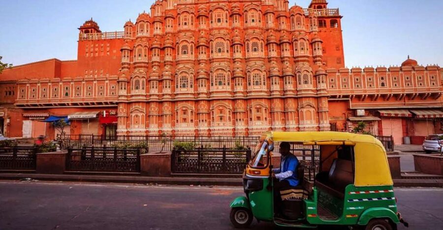 Jaipur: Full-Day Private Sightseeing Tour by Tuk Tuk - Panna Meena ka Kund: A Short Stop That Breaks Up the Day