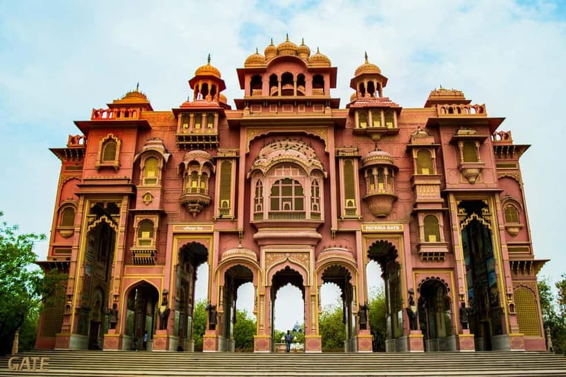 Jaipur: Full-Day Sightseeing Tour with Guide and Lunch - Jantar Mantar: UNESCO status and giant instruments you can feel