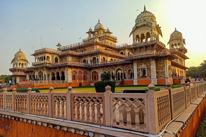 Jaipur Guided Tour with Monkey Temple - Jantar Mantar and Hawa Mahal: Science Meets Airy Drama