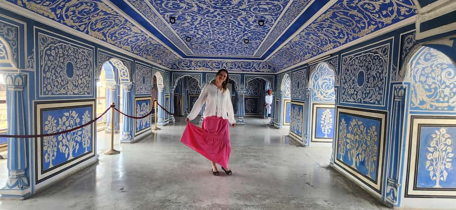 Jaipur: Half-Day or Full-Day Tour with Flower Market - Hawa Mahal, City Palace, and Jantar Mantar in the city center