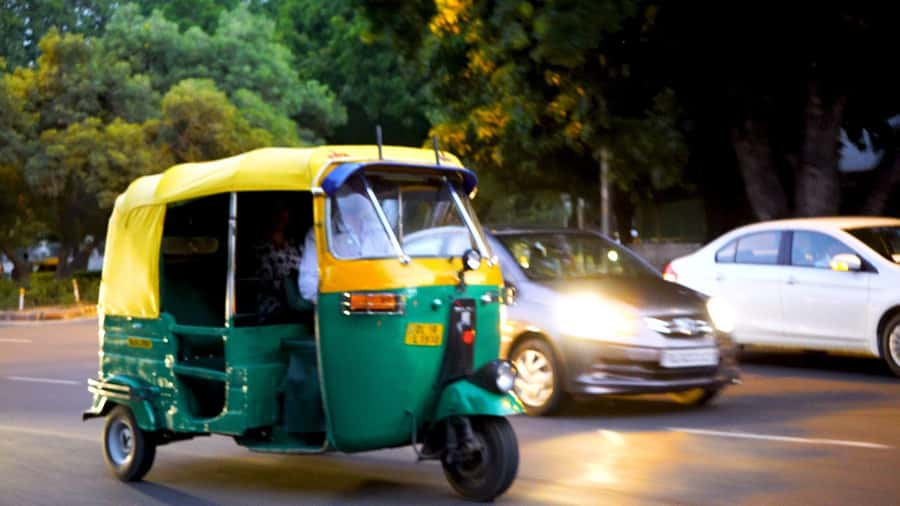 Jaipur: Half-Day or Full-Day Tour with Flower Market - Drivers and guides: the difference between seeing Jaipur and enjoying Jaipur