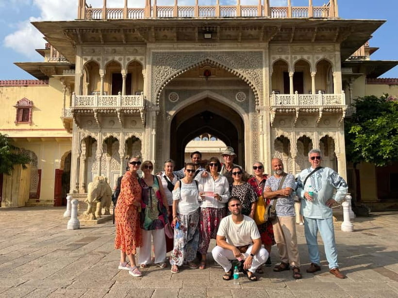 Jaipur: Jaipur & Amber Fort Full or Half-Day Guided Tour - The driver and guide combo: why it feels smooth