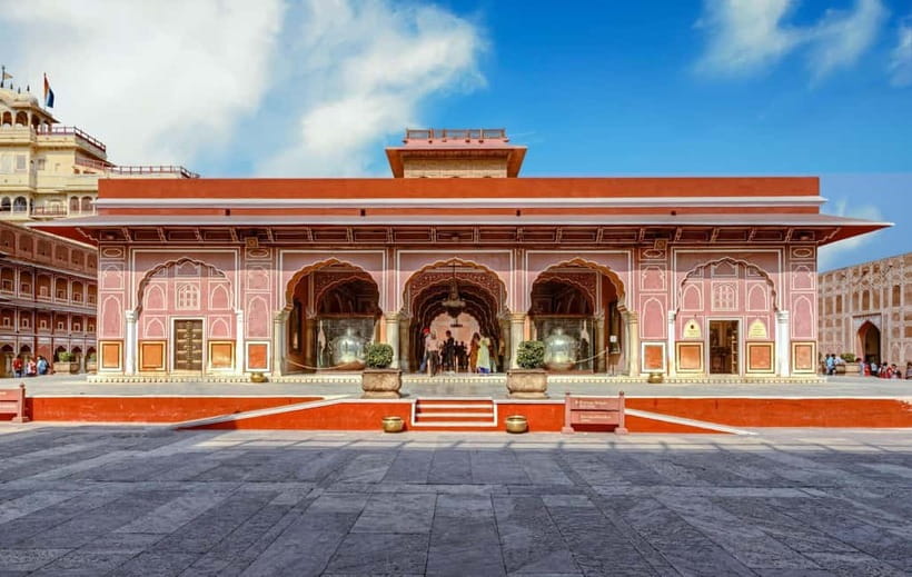 Jaipur: Jaipur & Amber Fort Full or Half-Day Guided Tour - Jal Mahal: outside views and short, smart stops