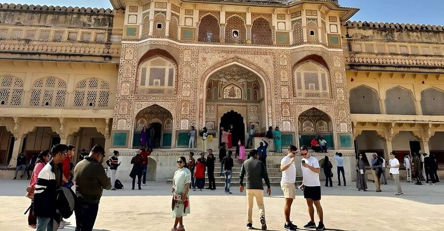 Jaipur Private City Tour with Hotel Pick-Up & Drop 4 - 8 Hrs - Jal Mahal on Man Sagar Lake: water-palace photos with the right pauses