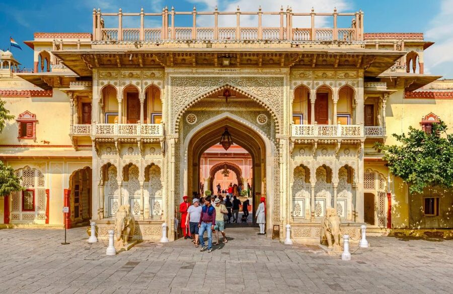 Jaipur: Private Full-Day City Tour by Tuk-Tuk or Car - Hand-block printing: a crafts stop that can slow you down in a good way