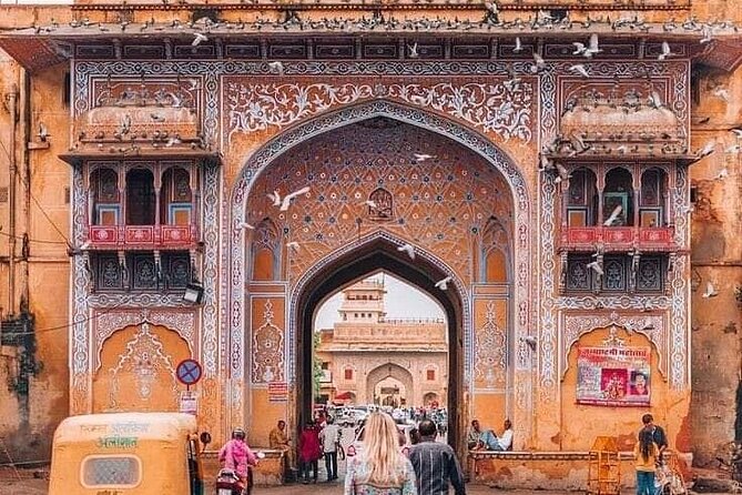 Jaipur Private Full-Day Sightseeing Tour By Car - Panna Meena ka Kund: the stepwell that frames Amer Hill
