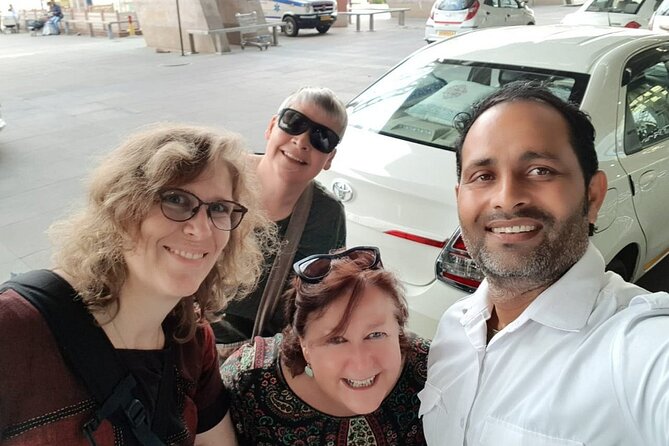 Jaipur Private Shopping Tour with Pickup - Channi Carpets & Textiles: choose quality by touch, not by hype