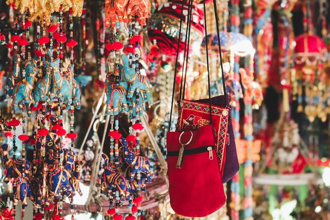Jaipur Private Shopping Tour with Pickup - Akee International for pashmina and wool shawls