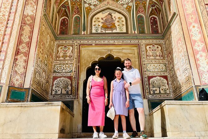 Jaipur Private Sightseeing Tour with Car and Guide - Jal Mahal on Man Sagar Lake: A Pretty Break That Still Makes Sense