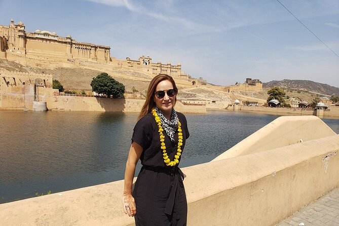 Jaipur Private Tour 2 Days with Car & Guide - The big value win: why a private guide changes the experience