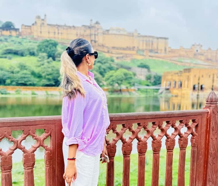 Jaipur: Private Tour for Instagram and Photography Lovers - Patrika Gate: the color corridor that starts your photo day