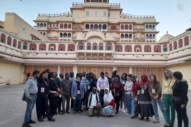 Jaipur Rickshaw Tour Jantar Mantar City Palace - Why this Jaipur private circuit feels efficient