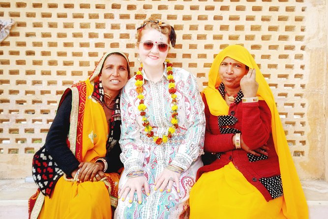 Jaipur Sightseeing & Shopping Tour by Private Car with Guide - Practical tips to make the day smoother