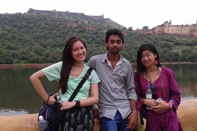 Jaipur Sightseeing Tuk-Tuk Tour - Shopping Time Without the Chaos: Gems, Silver, Textiles, and Blue Pottery