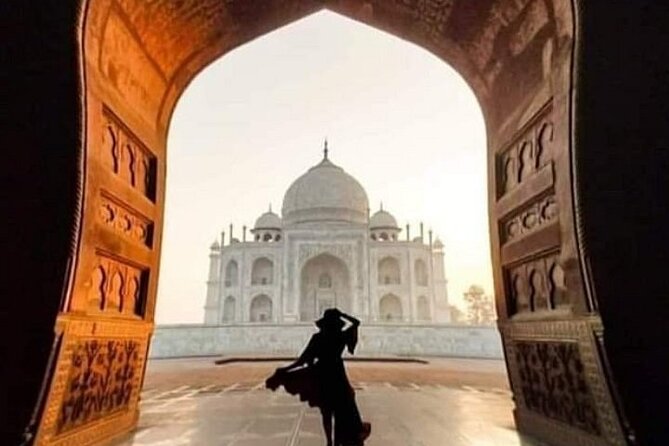 Jaipur to Agra Day Tour Including Taj Mahal and Fatehpur Sikri - A 15 to 16 Hour Power Day from Jaipur to Agra