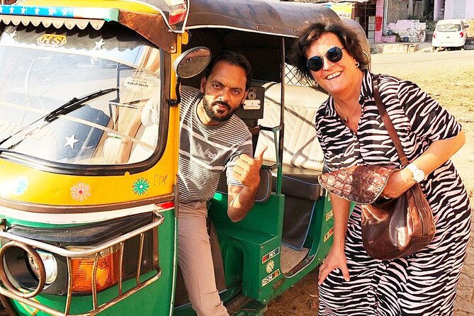 Jaipur Tour by Tuk-Tuk or Car with Flower Market - Amer Fort area: history on the move, not just at one gate