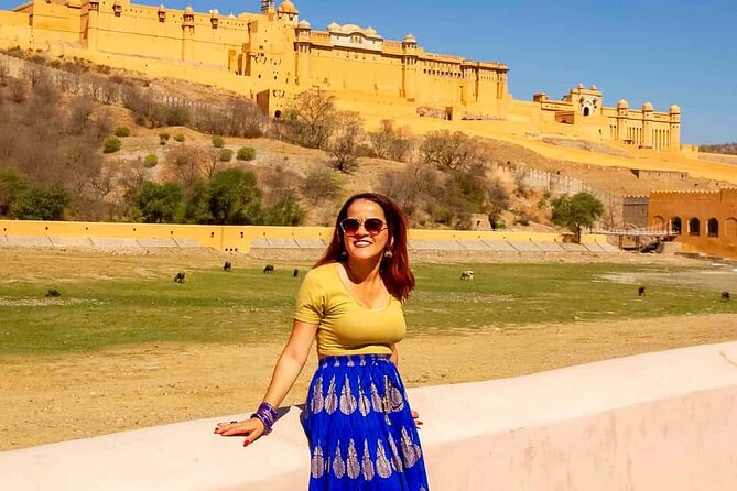 Jaipur Tour Pink City by Car From Delhi All Inclusive - Stop 1: Hawa Mahal and the Palace of Breeze effect