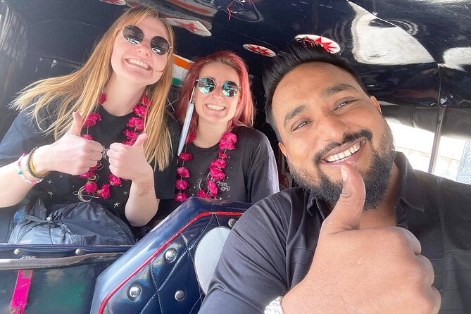 Jaipur Tuk Tuk Sightseeing Tour with Monkey Temple Sunset View - Hawa Mahal: the Palace of Breeze and why the façade matters