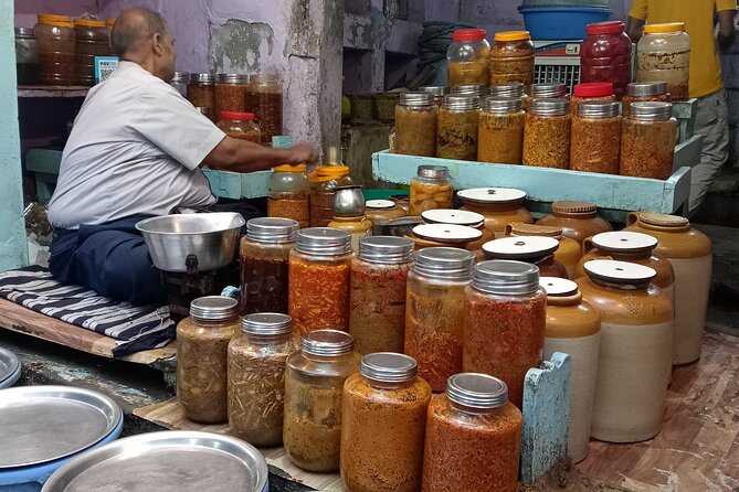 Jaipur@Twilight Guided Heritage City walk tour with Food Tasting - Food tasting and pacing: how to enjoy the snacks without slowing the group
