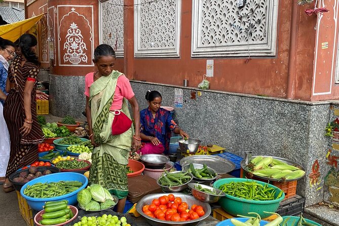 Jaipur walking tour. - Entering Jaipur from Sanganeri Gate at 7:30am