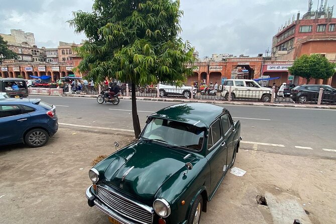 Jaipur walking tour. - Temples, bells, and the rules that keep it respectful