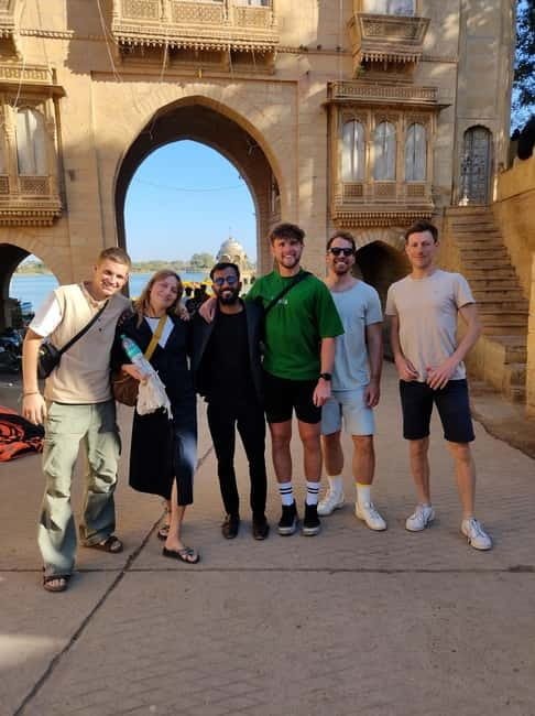 Jaisalmer Walking Tour: A Stroll Through Time and Culture - Golden light, guided pace, and why this walk works