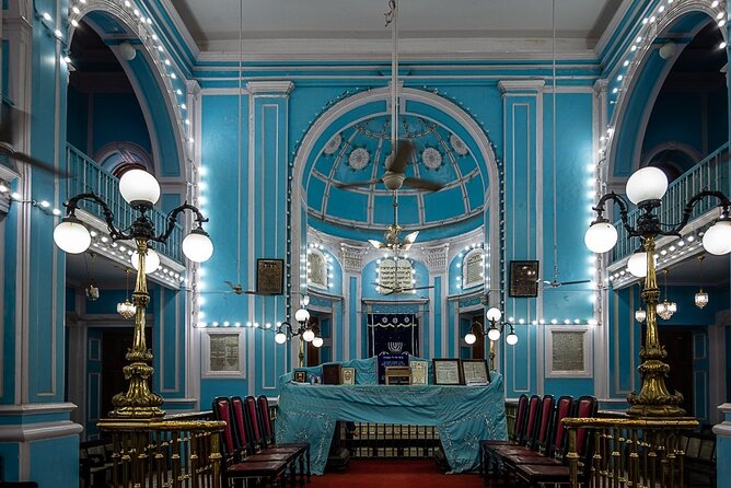 Jewish Heritage and Mumbai Highlights Private Full-Day Tour - Victoria Terminus and the railway landmark start