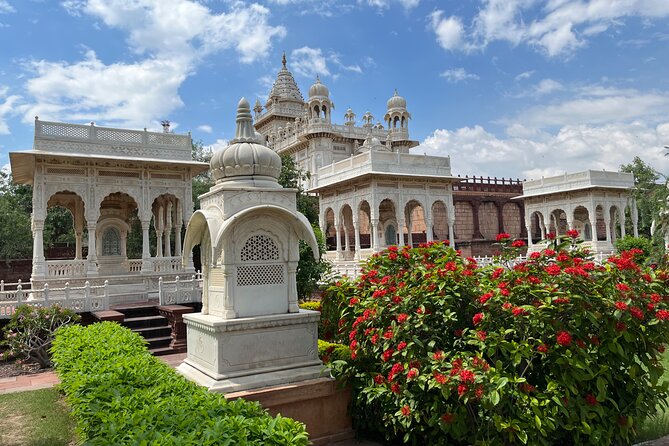 Jodhpur Blue City with Mehrangard Fort Hotel Pickup and Drop - Chokhelao Garden: A Soft Landing at the Foot of Mehrangarh