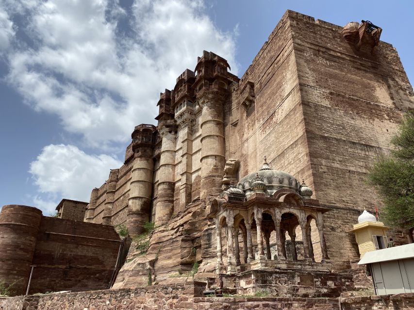 Jodhpur: Mehrangarh Fort and Blue City Private Guided Tour - Tea, lassi, samosa, and the small breaks that keep it enjoyable
