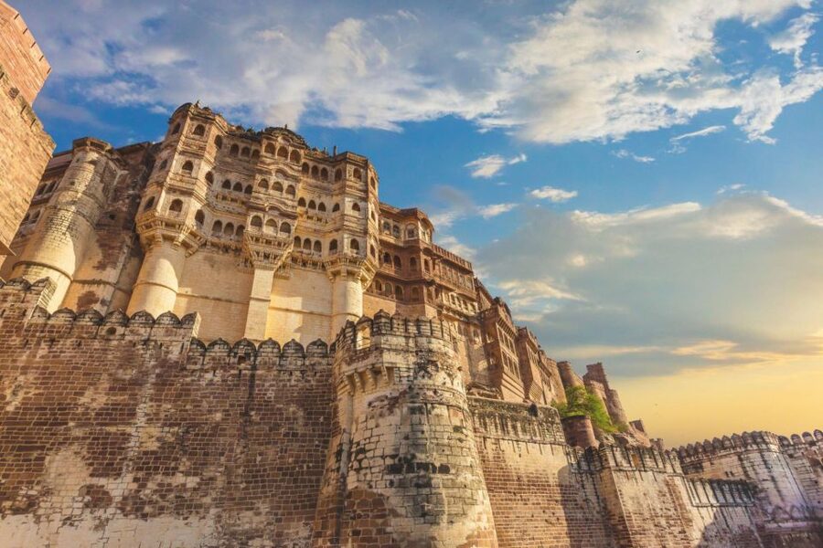 Jodhpur: Private Mehrangarh Fort and Blue City Day Tour - Jaswant Thada: Marble Calm After the Fort Stairs