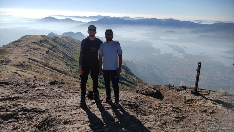 Kalsubai Hike (Midnight Pickup) - Bari climb rhythm, torches, and what the early hours are really for