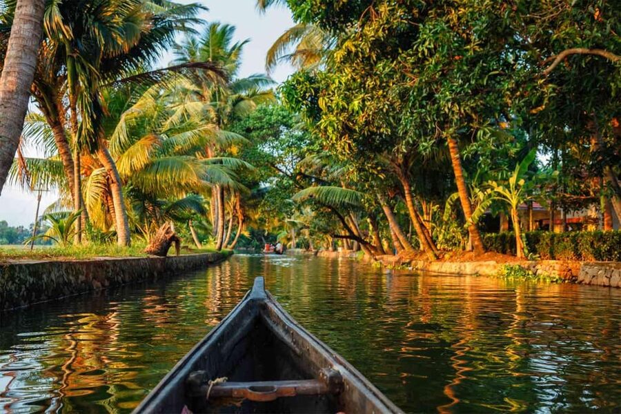 Kerala: Alappuzha River Cruise with Village Walk - Sunset on the backwaters: why this timing is worth it