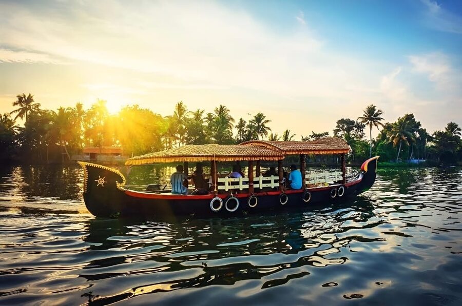 Kerala: Alappuzha River Cruise with Village Walk - Who should book this Alappuzha shikara with village walk
