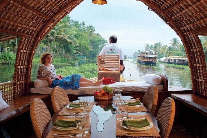 Kerala Beauty, Kochi with Alleppey Houseboat Cruise -03 Days Tour - How the Deluxe Houseboat Night Changes the Trip Pace
