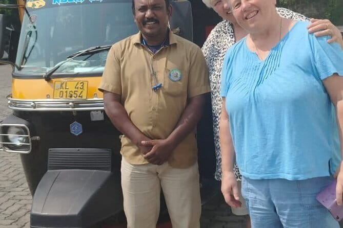 Kochi Exclusive Local Sightseeing Tuk-Tuk Tour - Santa Cruz Cathedral Basilica: a big church moment in a short window