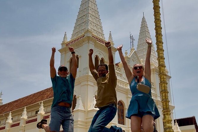 Kochi’s Best TukTuk Sightseeing Tour with Local Driver - Dutch Cemetery, Fort Kochi Beach, and Santa Cruz Cathedral Basilica