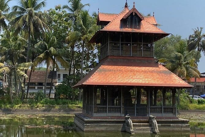 Kochi Sightseeing Tuk-Tuk Tour - Santa Cruz Cathedral Basilica and Maritime Museum Kochi