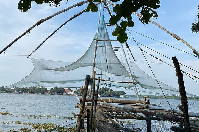 Kochi Sightseeing Tuk-Tuk Tour With Pickup From Cruise Ships - Fort Kochi Beach for a break, then the Dutch Cemetery for context