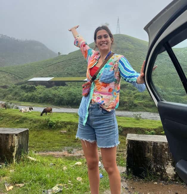 Kochi to Munnar: Eravikulam, lockhart & Waterfalls day tour - Traditional Kerala lunch and the village or viewpoint culture stop