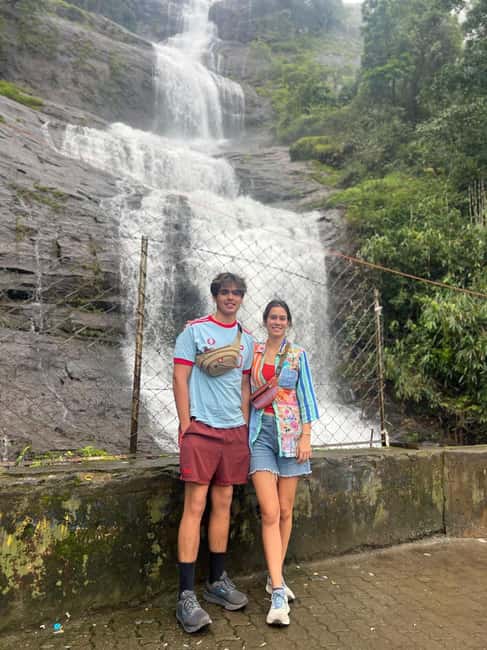 Kochi to Munnar: Eravikulam, lockhart & Waterfalls day tour - Attukad Waterfalls: misty photo time and what affects it