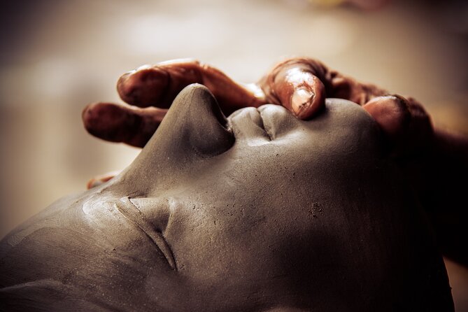 Kolkata 3-Hour Tour of Kumortuli - The Goddess Beckons - Kumortuli Ghat and idol-making, up close