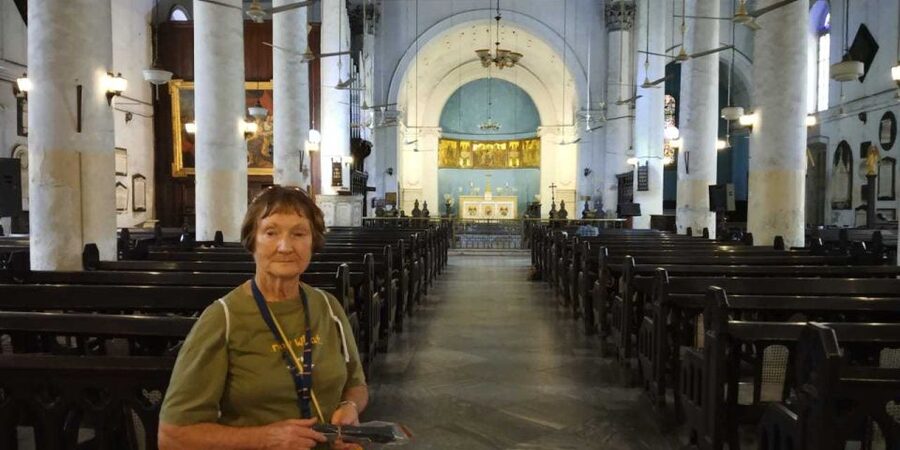 Kolkata: Guided Heritage Walking Tour - St John’s Church and the Last Supper Painting (Plus the Sunday Swap)