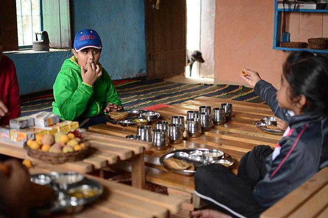 Kumaon/Binsar Sanctuary Walking Holiday - Gaunap to Dhaulchhina: An Easy 8.5 km Trail With Peak and Terraces Views