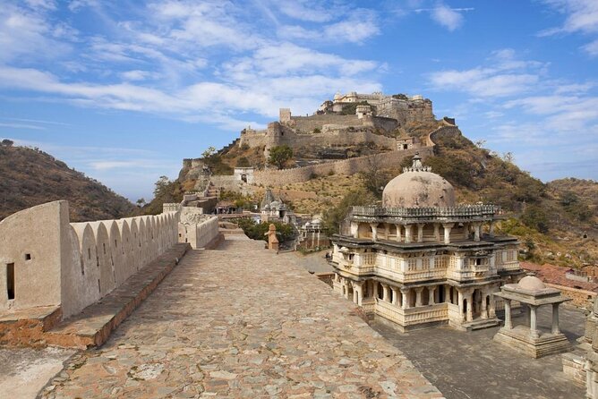 Kumbhalgarh & Ranakpur Day Trip from Udaipur with Guide and Lunch - Key points that make this day trip work