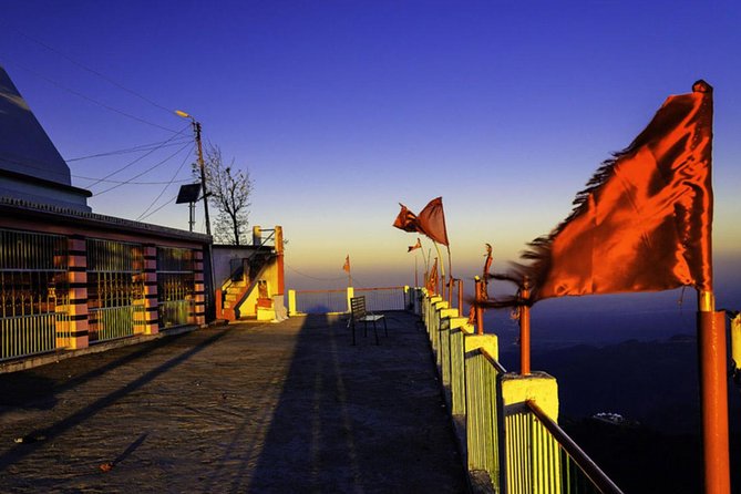 Kunjapuri Temple Sunrise Trek With Professional Guide - The Trek Up: What the Climb Feels Like (and Why Shoes Matter)