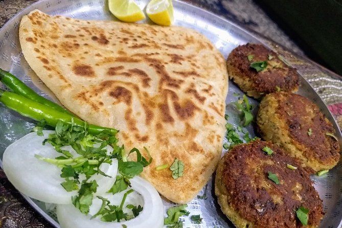 Learn 5-6 & Eat 9-10 Veg & Non-Veg Authentic Dish in a Delhi Home - The 3:00 pm start in Dwarka, and how the timing feels