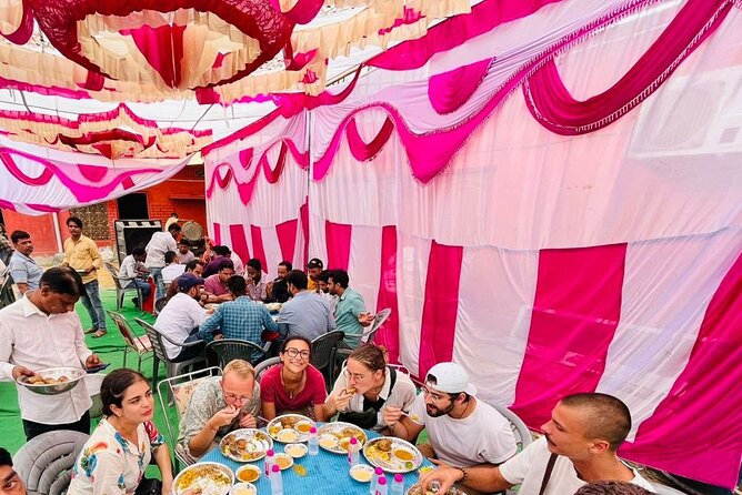 Local breakfast & full city tour by TukTuk - Jal Mahal and Mann Sagar Lake: the best photo stop with a real payoff